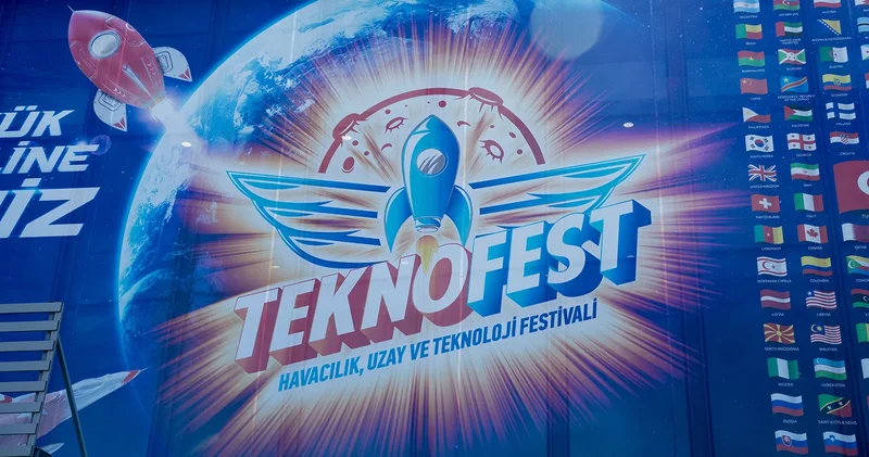 Teknoloji tutkunlarının adresi TEKNOFEST: Atak, SOLOTÜRK, Bayraktar ve Akıncı gökyüzünü doldurdu
