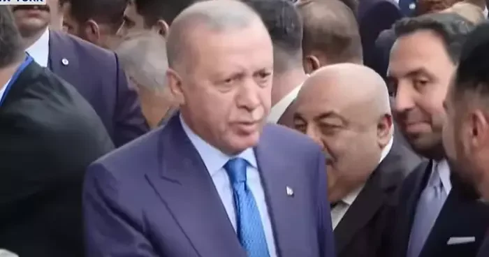 Cumhurbaşkanı Recep Tayyip Erdoğan, BM de konuşma üzere ABD de: Türkevi ni ziyaret etti