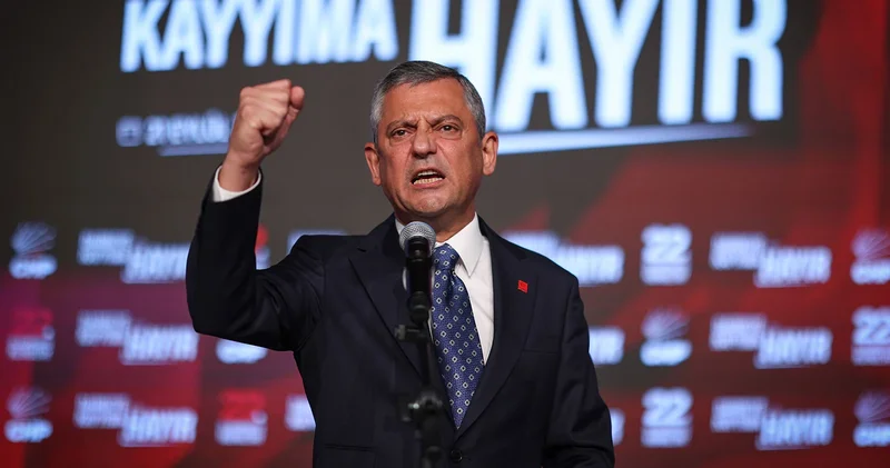 Yeniden başkan seçilen Özgür Özel: Safları sıklaştıracağız, CHP saldırılar karşısında bir bütündür