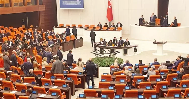 HSK’ya 5 yeni üye