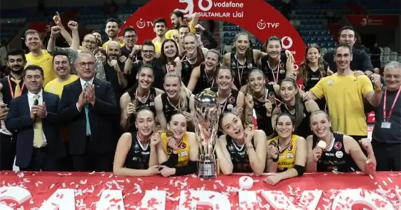 Şampiyon VakıfBank ta peş peşe ayrılıklar Voleybol Haberleri Spor