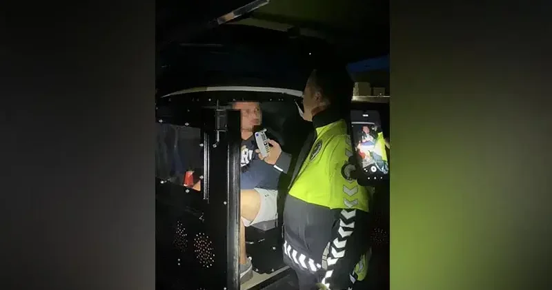 Kaza yapan alkollü sürücü arkadaşını çağırıp suçu üstlenmesini istedi