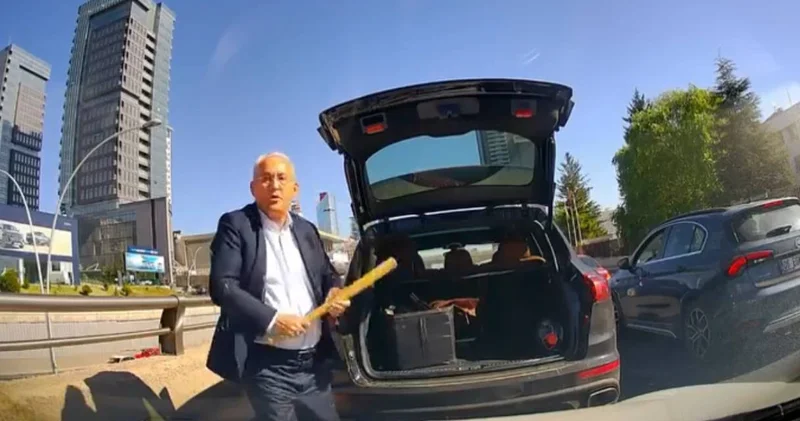 Trafik magandası beyzbol sopasıyla saldırdı: Ehliyetine el konuldu