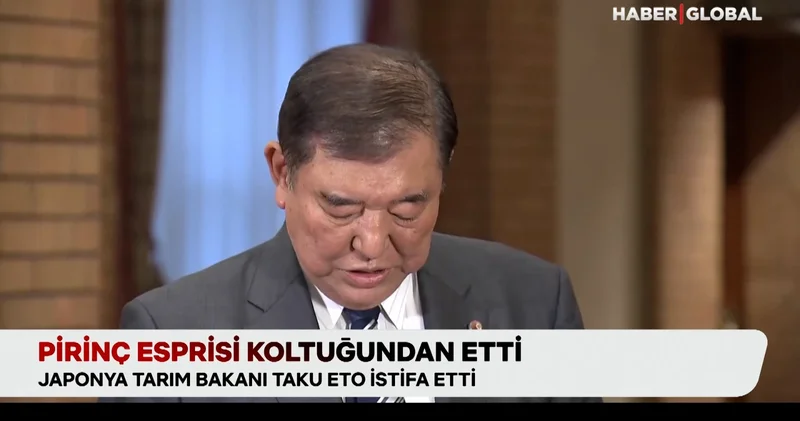 Pirinç esprisi koltuğundan etti, Japon bakan istifa etti