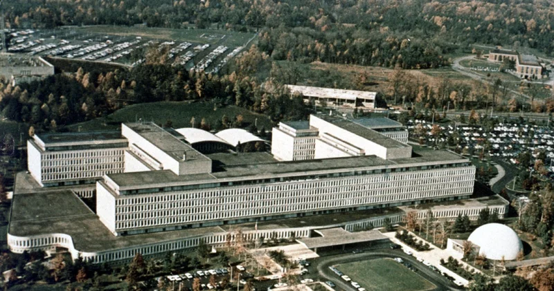 ABD de CIA binası yakınındaki şüpheli kişi güvenlik görevlilerince vuruldu Dış Haberler