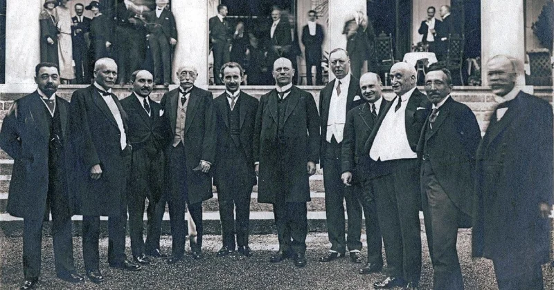 “Lozan’ı sorgulamak devleti yıkmak değil, demokratikleşmeyi tartışmaktır’ Agos
