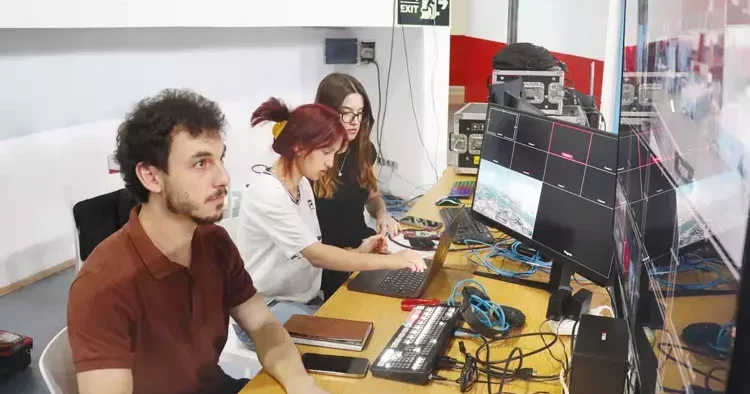‘Uluslararası MEB Robot Yarışması’nda canlı yayın Demirören MTAL’e emanet