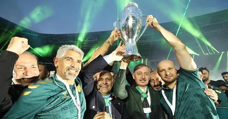 Kocaelispor un TFF nezdinde icra takip dosyası kalmadı