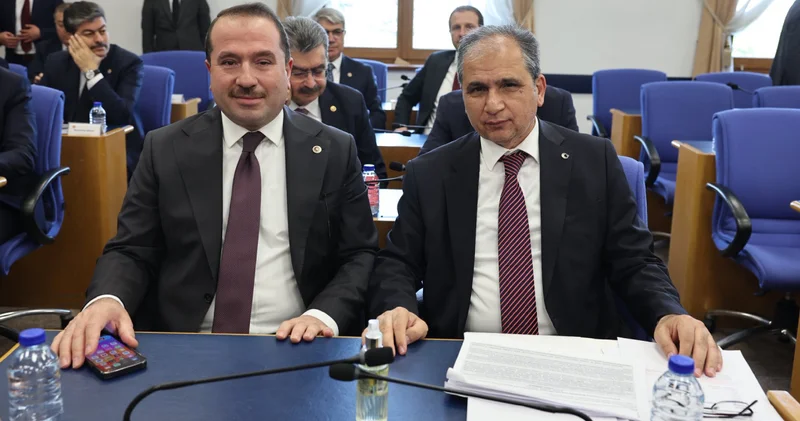 AKP li vekilden büyük itiraf! Demokrasi iyi bir şey ama...