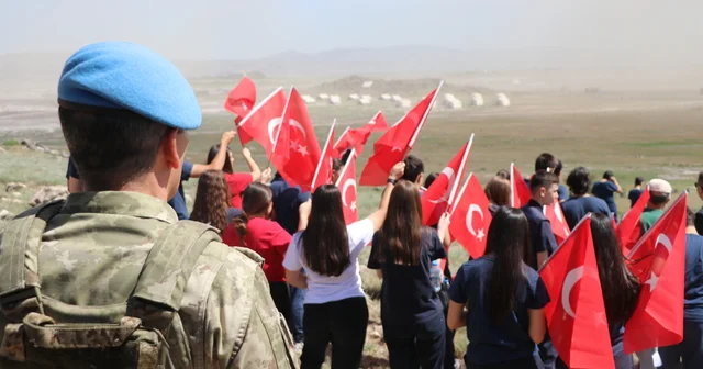 Kayseri de 179 öğrenci, Mehmetçikle Bir Gün projesi kapsamında Erciyes 2025 Tatbikatı nı takip etti Kayseri Haberleri