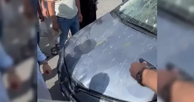 Arnavutköy de anne ve çocuğuna otomobil çarptı: 2 yaşındaki Miraç bebek öldü