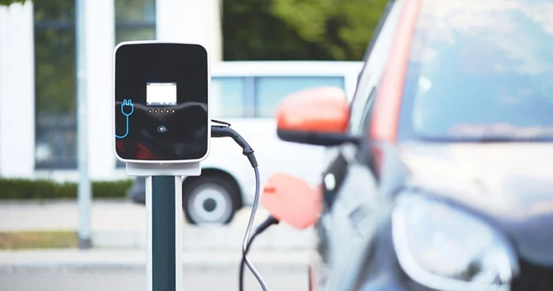 Türkiye de trafikteki her 1000 otomobilden 15 i elektrikli