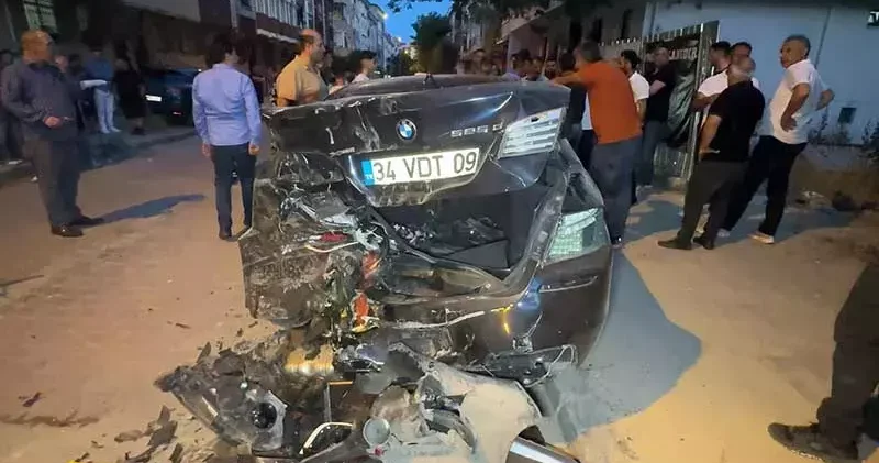Avcılar da çocuğa ve iki araca çarpan otomobilin sürücüsü gözaltında