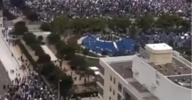 İran a saldırı ABD yi karıştırdı! Sokaklara döküldüler