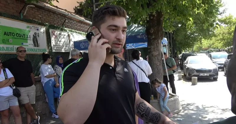 Sınav kapısında tirajikomik olay! Hem kimliğini unuttu, hem de güldürdü