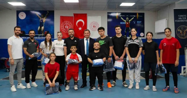 Kayseri’de haltercilere yeni ekipman desteği Diğer Haberleri