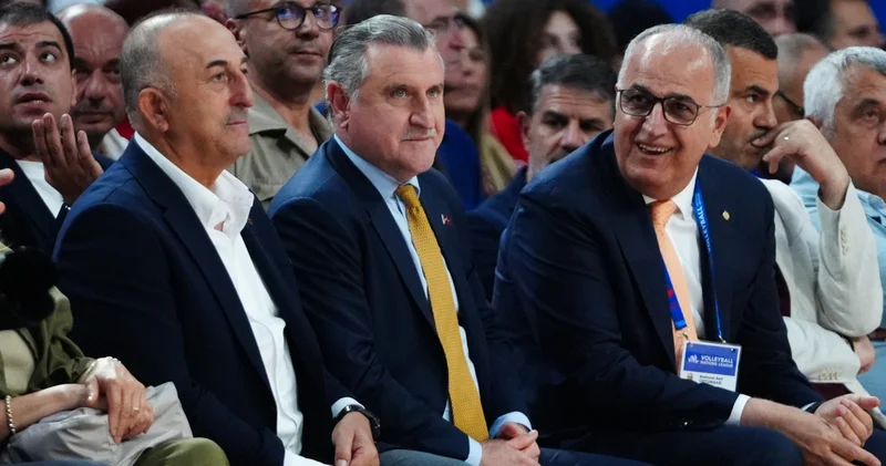 Bakan Osman Aşkın Bak’tan Filenin Sultanları na tebrik Voleybol Haberleri
