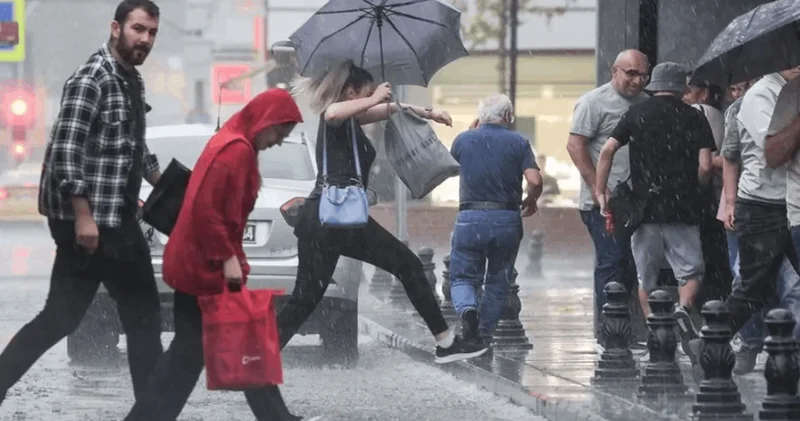 Gök gürültülü sağanak uyarısı! Sabah başlayacak, öğlen birçok kenti vuracak