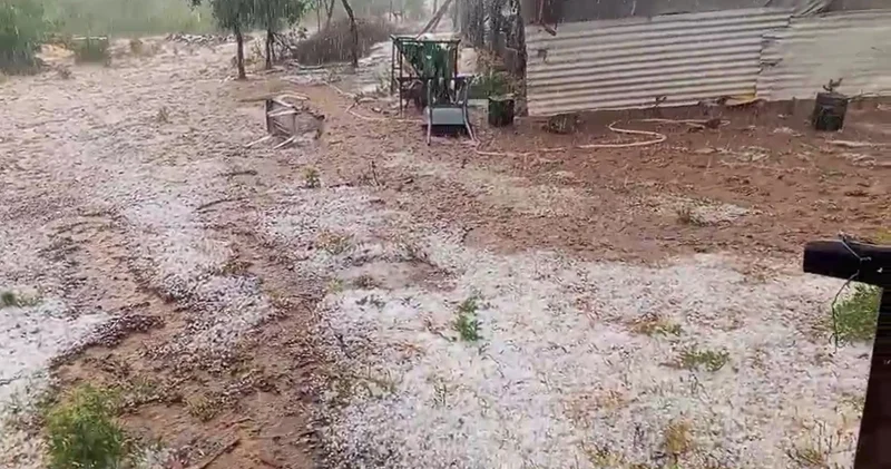 Tavşanlı’da sağanak yağmur ve dolu yağışı
