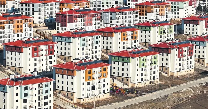 Deprem bölgesinde yıl sonuna kadar 452 bin konut ve işyeri teslim edilecek