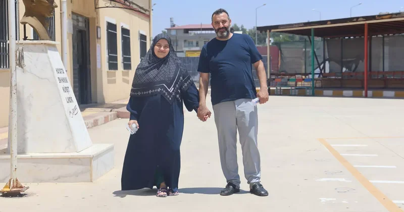 Üniversite hayali kuran çiftin YKS heyecanı! El ele girip yan yana sınıflarda ter döktüler