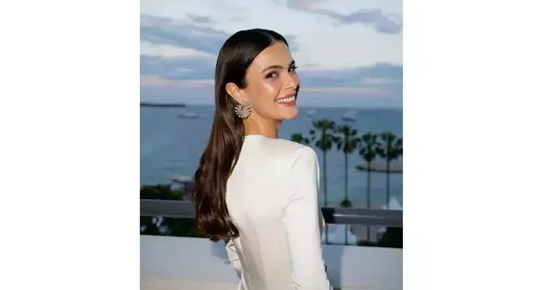 Sinem Ünsal’dan yaz pozları