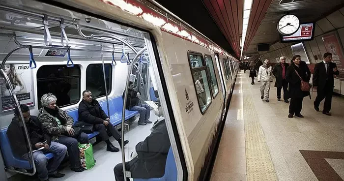 Valilik duyurdu: Taksim ve Şişhane’de metro girişleri geçici olarak kapatıldı!
