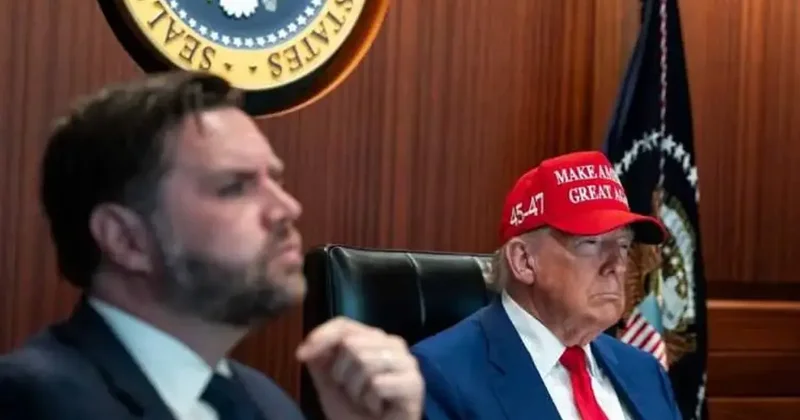 Trump, İran ın vurulduğu anları böyle izledi