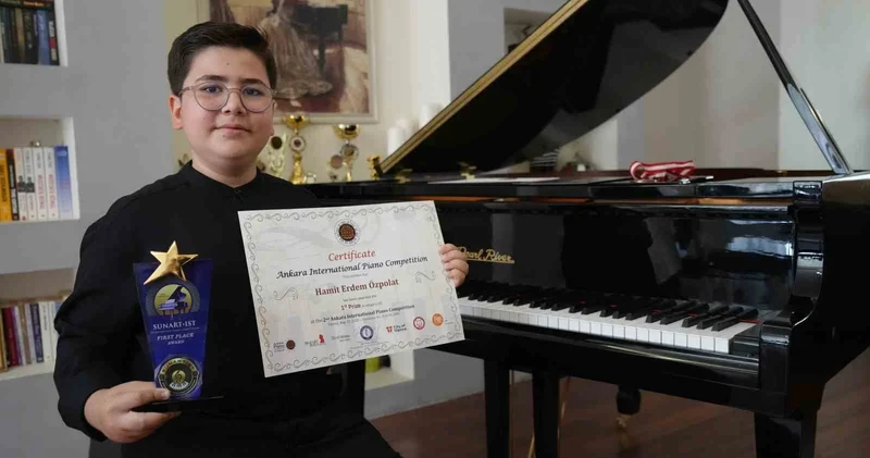 Gaziantepli 13 yaşındaki piyanist Hamit ödüllere doymuyor