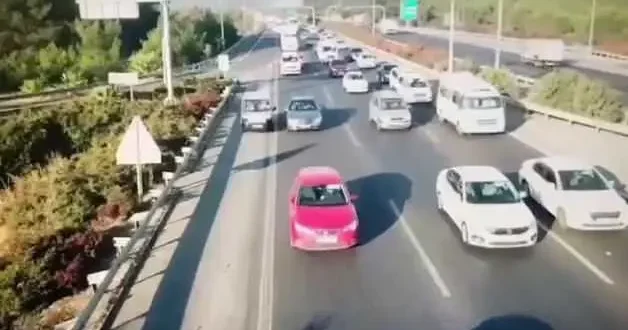 İçişleri Bakanı Ali Yerlikaya trafik denetiminde drone ve helikopter ile tespit edilen ihlalleri paylaştı