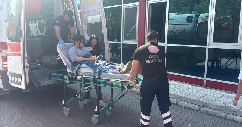Afyonkarahisar da hastanede tedavi gören öğrenci YKS ye ambulansla götürüldü