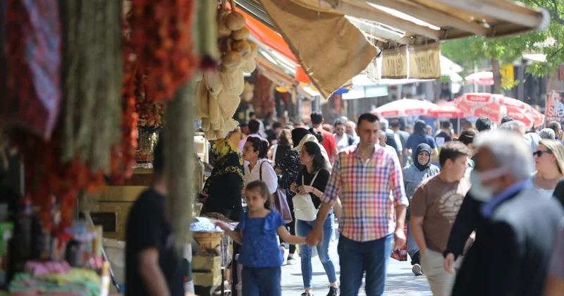 Yerli turistler ilk çeyrekte 76 milyar lira seyahat harcaması yaptı