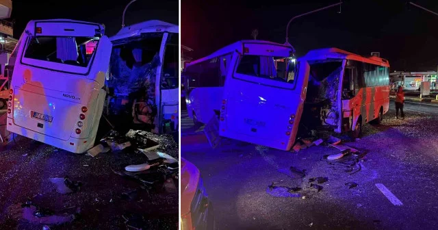 Antalya da 3 midibüs birbirine girdi ortalık savaş alanına döndü: 6 yaralı Antalya Haberleri