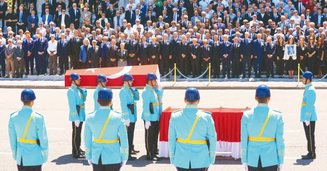 Altan Öymen Meclis töreniyle uğurlandı Yerel Gündem Haberleri