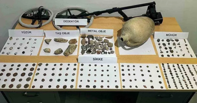 Mersin’de tarihi eser operasyonu: 653 parça obje ele geçirildi Mersin Haberleri