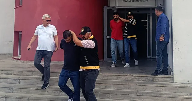Kendilerini polis olarak tanıtıp, 4 milyon 250 bin lira dolandırdılar Adana Haberleri
