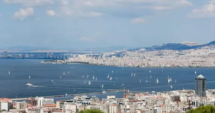 İzmir de su kesintisi alarmı: 17 mahallede 24 saat sürecek