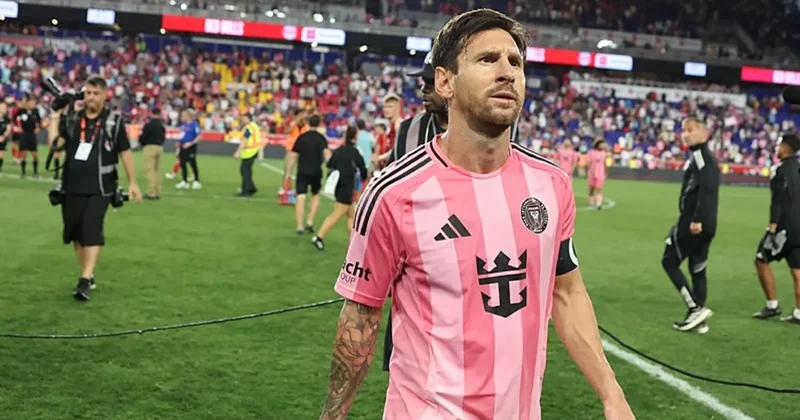 Lionel Messi nin en sevdiği golü sanat eserine dönüştü