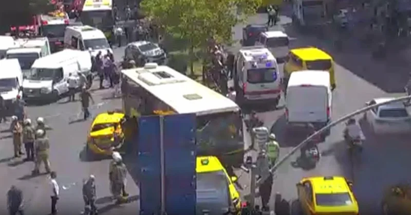 İstanbul da zincirleme kaza: 9 araç birbirine girdi