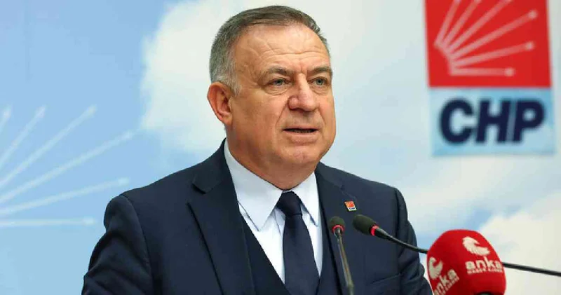 Gökan Zeybek Türkiye nin 12 aylık kuraklık haritasını paylaştı: İktidarın kurak aklı doğamızı kuruttu