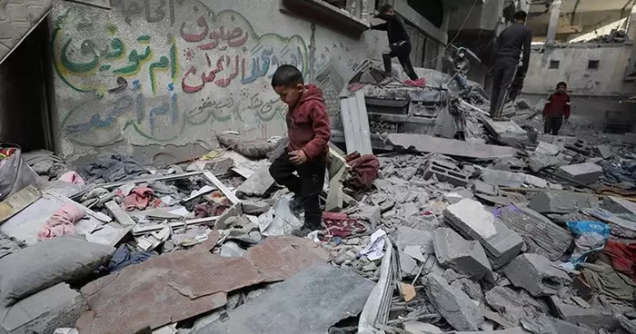 The Guardian: Gazze deki saldırılarda ölen her altı kişiden beşi sivil