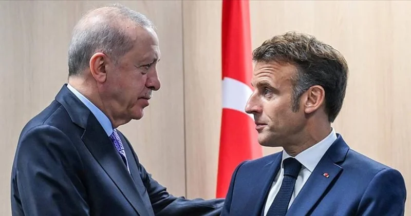 Macron la görüşen Erdoğan dan açıklama