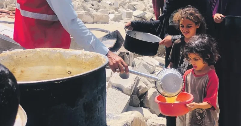 Türk Kızılay’dan Gazze’ye günlük sıcak yemek