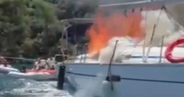 Dalaman’da özel tekne denizin ortasında cayır cayır yandı VİDEO İZLE