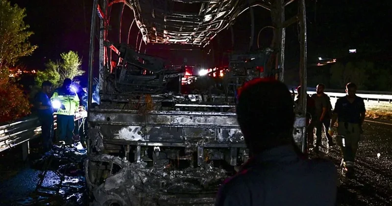 Son dakika: Yolcu otobüsü yandı! Ankara da korkutan anlar: İçerisinde 36 yolcu vardı