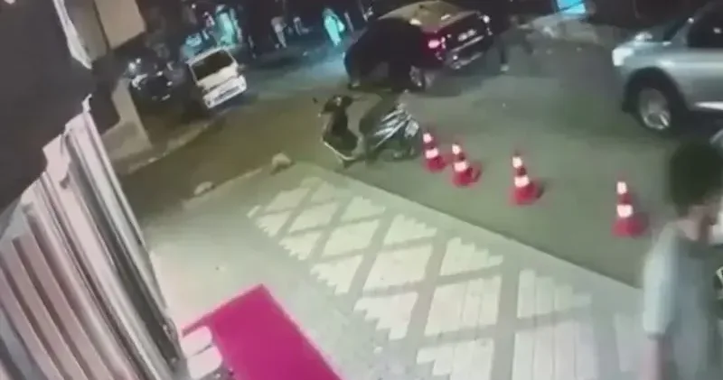 Büyükçekmece ve Esenyurt ta iş yerlerine silahlı saldırı düzenleyen 5 şüpheli yakalandı