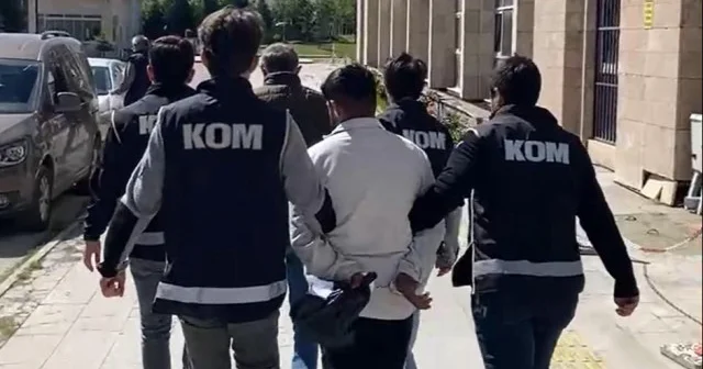 Şanlıurfa da uyuşturucu ve silah kaçakçılığı operasyonu: 15 şüpheli yakalandı Şanlıurfa Haberleri