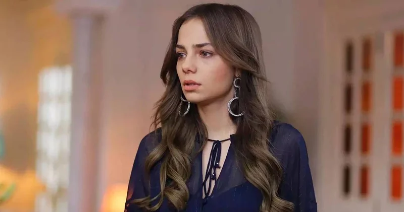 Ünlü oyuncu Bahar Şahin ve hamile arkadaşı kaza geçirdi