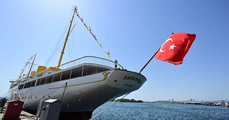 Atatürk ün manevi mirası Savarona İstanbul Boğazı nı selamlayacak