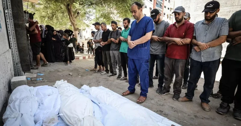 İsrail in 7 ay alıkoyduğu Filistinli doktor, İsrail saldırılarında akrabalarını kaybetti